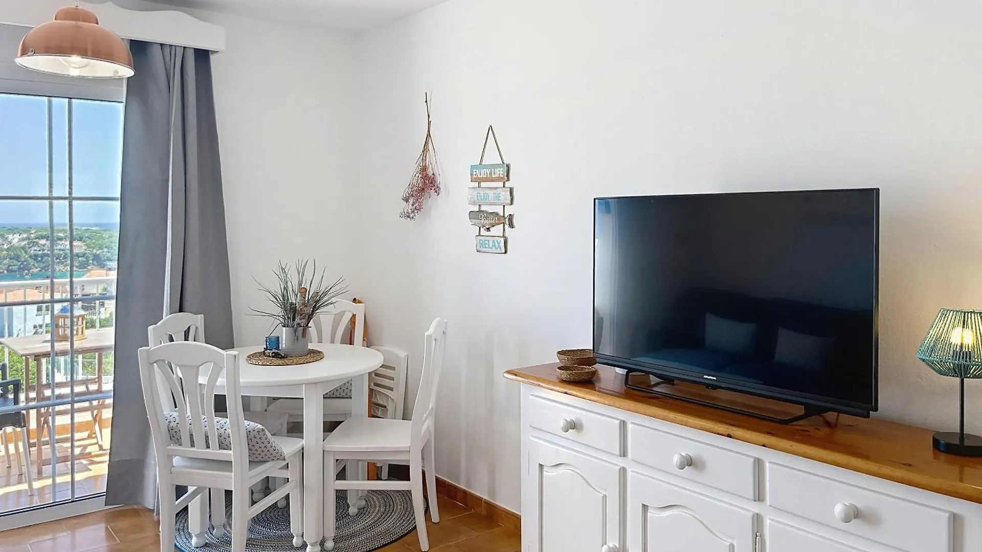 Castellsol Apartamento 302 アレナル・デン・カステル アパート
