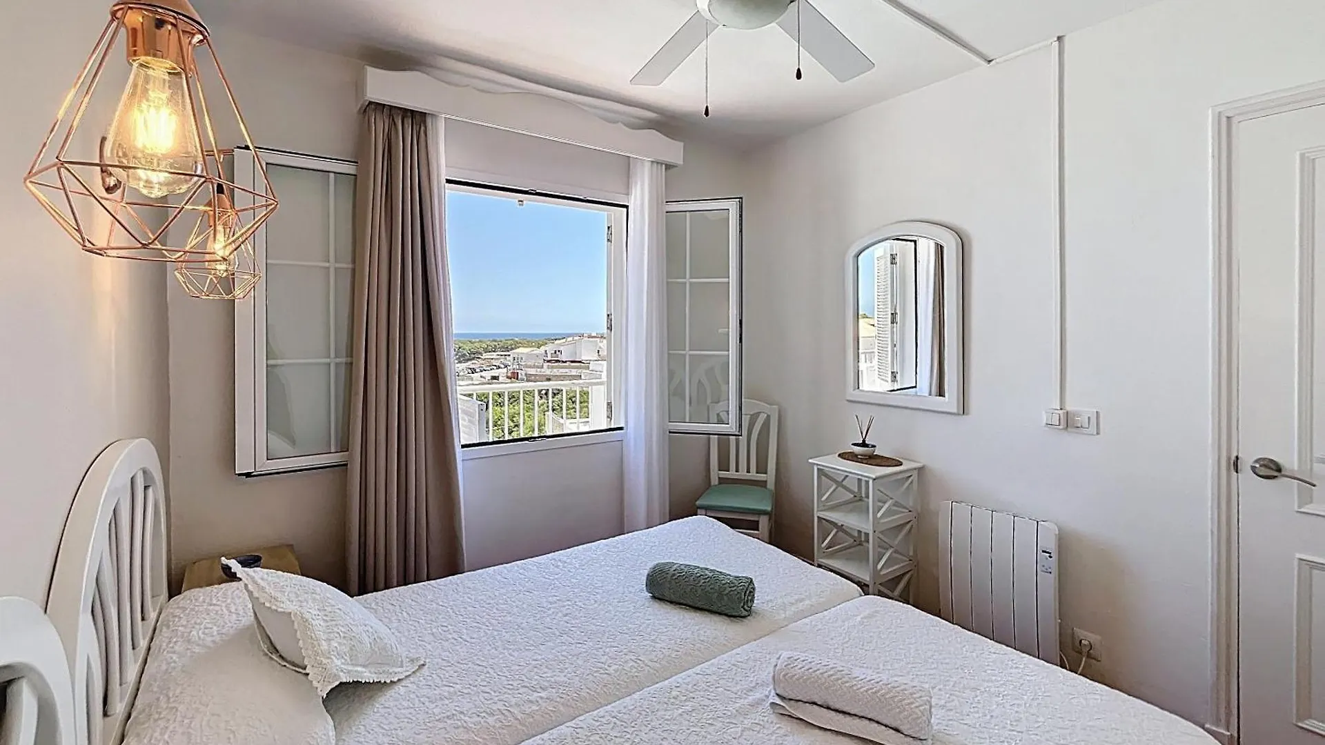 ארנל ד'אן קסטל Castellsol Apartamento 302 ספרד